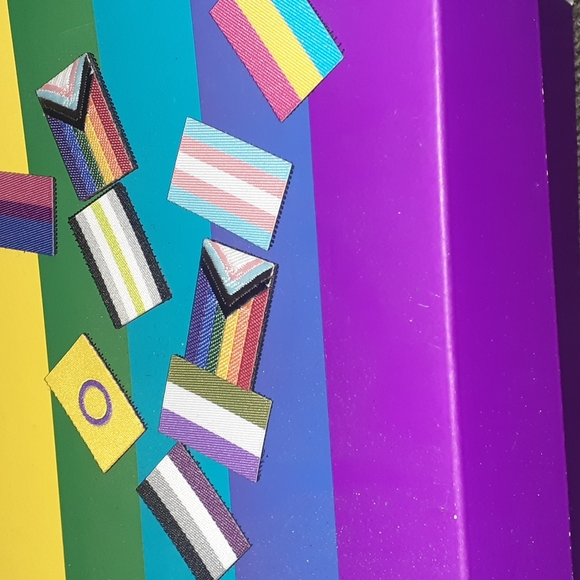 LGBTQ inspired Air Max - Picture 4 of 5